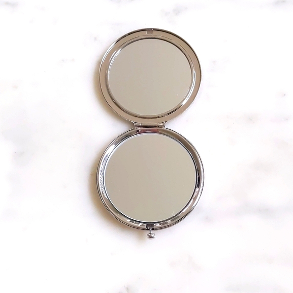 NWT. Chrome Metal with Coral and Gold Design Compact Makeup Mirror for Purse. - Picture 4 of 5